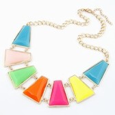 European and American temperament wild and beautiful geometric box necklace short paragraph