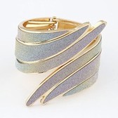 High-quality goods temperament of Europe and the United States punk metal exaggerated angel wings bracelet