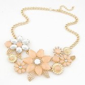Metal bright temperament of Chinese redbud flower necklace