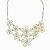 Small and pure and fresh flowers joker necklace