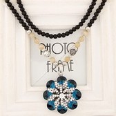 Petals long necklace sweater chain