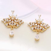 Fashion sweet crown earrings