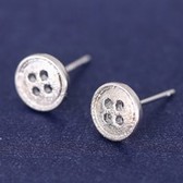 Fashion sweet button earrings