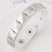 Metal rivets leather bracelet